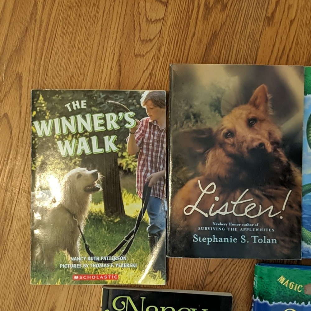 Books - Picture 2 of 4